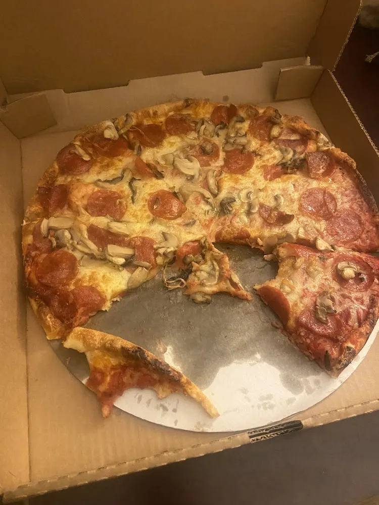Pepperoni Extra Sauce Pizza